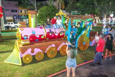 Centenas de pessoas acompanharam a Abertura do Natal em Laranjeiras do Sul